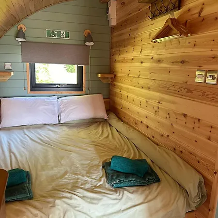 Dew Pond Holiday home *